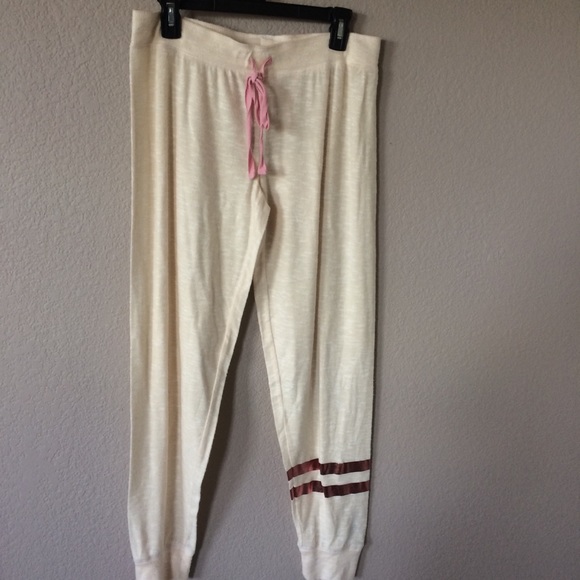 PJ Salvage “Riesling” pajama set - Picture 4 of 8